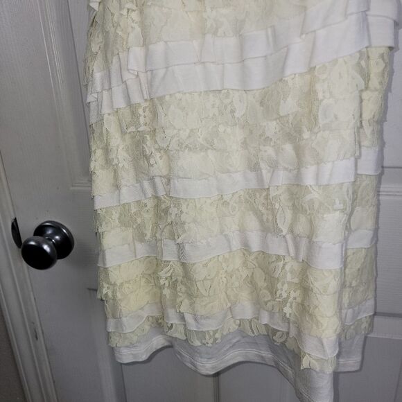 Torrid Vintage ivory lace ruffle camisole tank size 1/1x - Picture 4 of 7